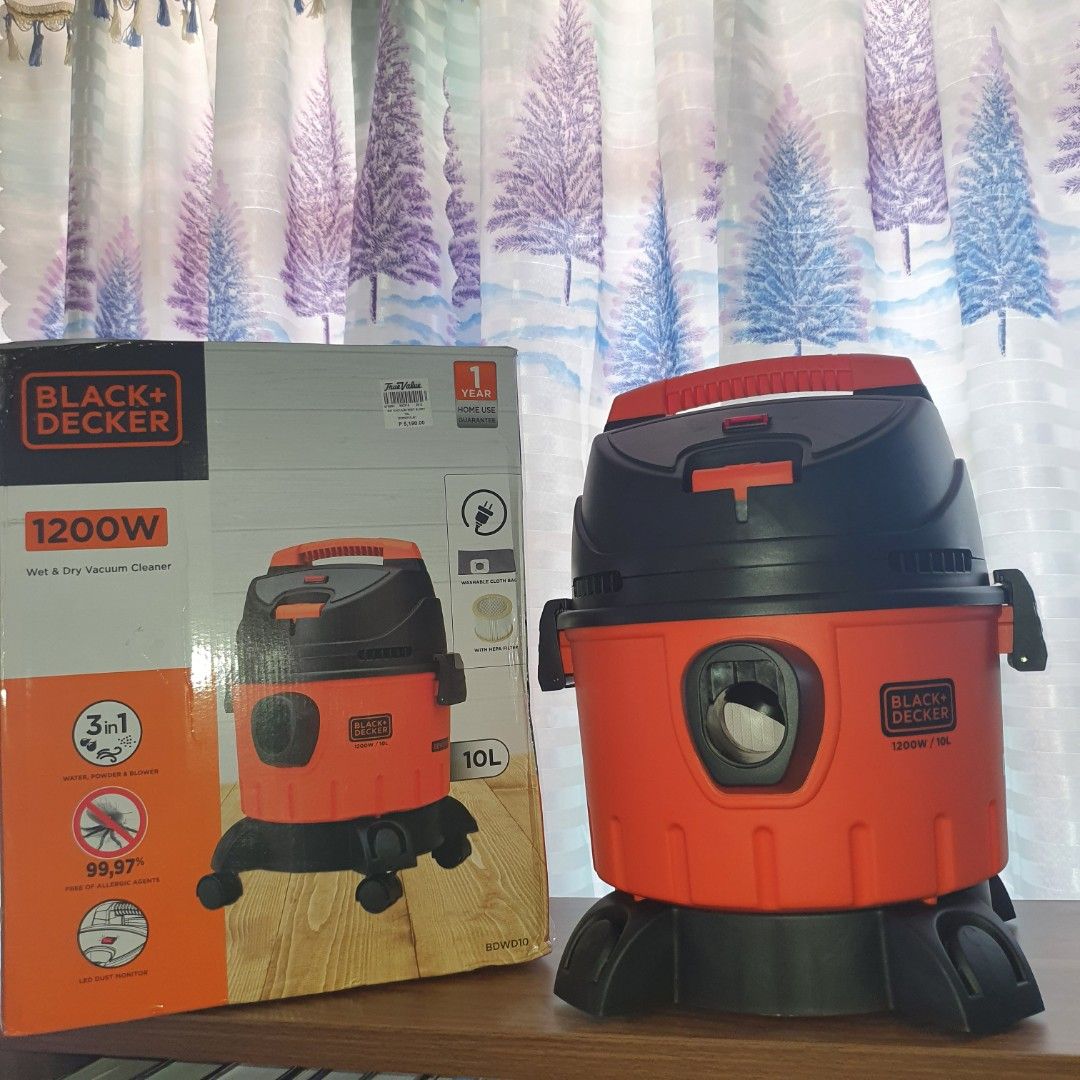 Black and decker vacuum cleaner (Category: Cleaning Tools & Supplies) located in Manila. Submitted by john-trade (Listing ID 1459553684, Image 2). Description: .