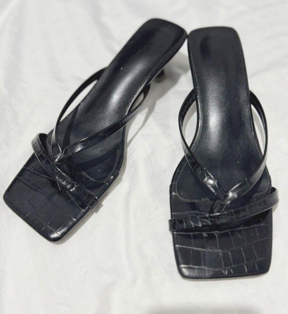 Black Croc Embossed Square Toe Thong Heels (Category: Heels) located in Quezon City. Submitted by apple.ana888 (Listing ID 1459638018, Image 3). Description: - Stylish black thong heels - Trendy square toe design - Elegant croc embossed texture - Comfortable low heel, easy to walk in - Versatile for dressing up or down - A must-have for any outfit.