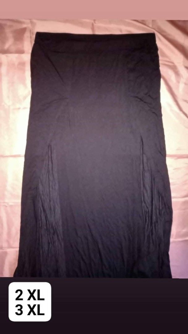 Black Maxi Skirt with Double Slits Plus Size (Category: Skirts) located in Caloocan City. Submitted by girlshopmcollection (Listing ID 1459493522, Image 2). Description: - Long black skirt - Two high slits up the front - Stretchy and comfortable material - Versatile: dress up or down - Suitable for heels or flats - Great for parties or casual outings.