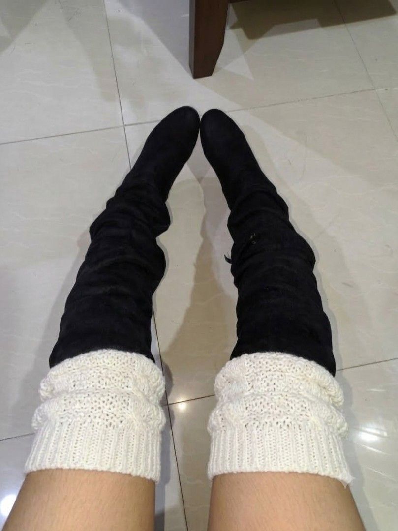 Black Suede Slouchy Knee-High Boots (Category: Boots) located in Cebu City. Submitted by otter_ee (Listing ID 1459548749, Image 2). Description: - Black slouchy knee-high boots - Side zipper for easy on/off - Faux suede material - Comfortable flat sole - Versatile for fall/winter outfits - Pairs well with jeans and dresses [LEG WARMERS NOT INCLUDED] .