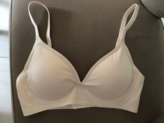(Category: ) located in . Submitted by kairossssss (Listing ID 1458893621, Image 1). Description: .
