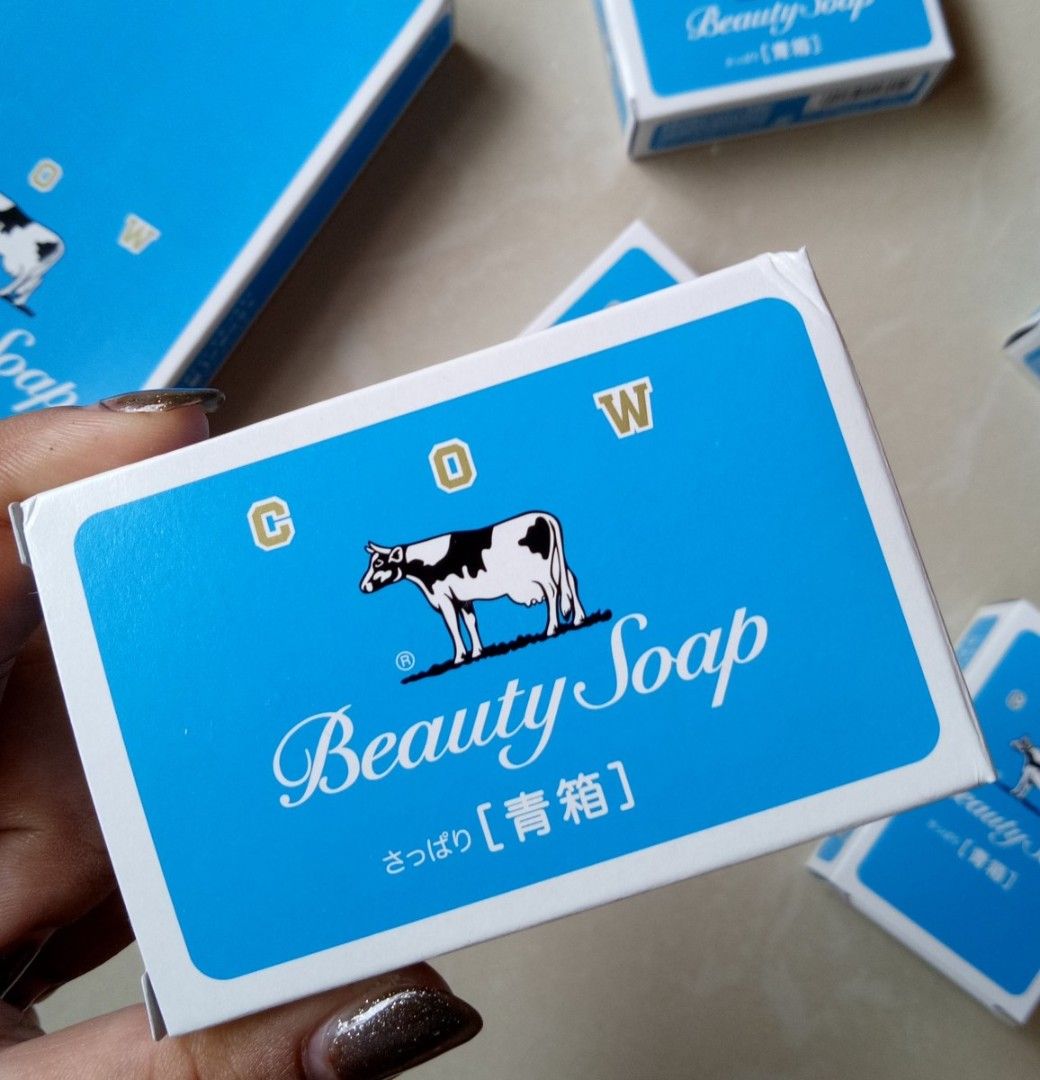 Body Soap (Category: Bath) located in Manila. Submitted by tokyo_thv (Listing ID 1459512123, Image 2). Description: - Set of 3 Cow Brand Beauty Soap bars - Refreshing green scent - Ideal for daily cleansing - Leaves skin feeling clean and smooth - Made in Japan - Each bar is individually wrapped.