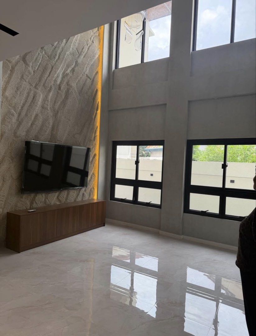 Brand New House and lot (Category: House & Lot) located in Paranaque City. Submitted by kma04 (Listing ID 1459525828, Image 3). Description: Brand New Spacious House for Sale in BF Resort Experience modern living in this brand new home located in the quiet, secure and flood-free community of BF Resort. Designed with spacious interiors and premium amenities, this property is perfect for families seeking comfort and convenience. Property Features G