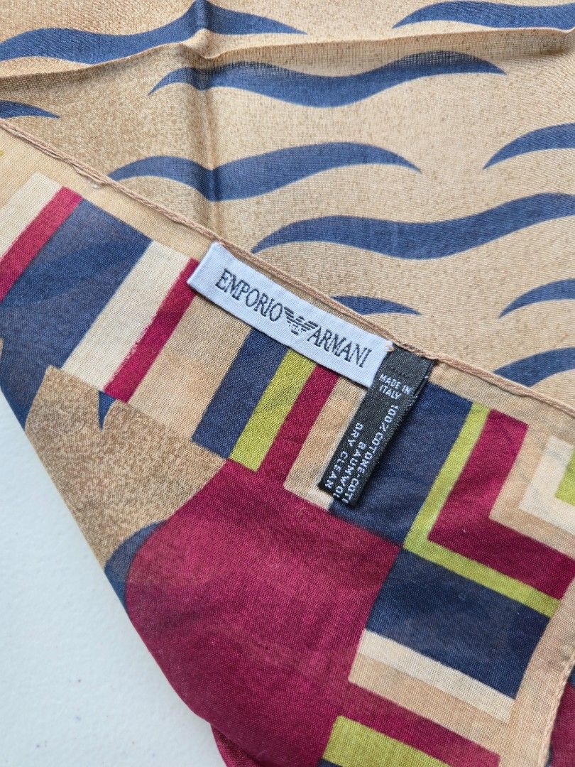 BRANDED HANDKERCHIEF ON SALE (Category: Scarves) located in Iriga City. Submitted by thelinenarray (Listing ID 1459520551, Image 3). Description: All in excellent condition, no flaws All cotton P190 each (NO LOWBALLERS).