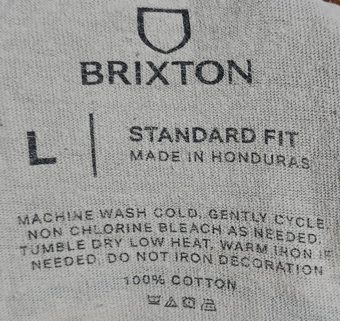 brixton (Category: Tshirts & Polo Shirts ) located in Talisay. Submitted by burdagz13 (Listing ID 1459613731, Image 3). Description: condition: good as new colorrate: 10-10 issue: unnoticable light stain 💸 First pay basis only 🚀 J&T shipping nationwide (doortodoor).