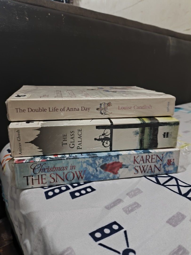 Bundle of 6 Preloved Books - Various Authors (Category: Storybooks) located in Antipolo. Submitted by eggliscous (Listing ID 1459666897, Image 1). Description: - Bundle of 6 preloved books. 250 per bundle - If you are willing to buy them as a bulk I can add 3-4 books for free for only PHP 2880 - All books are wrapped in plastic - Great stories, perfect for a new reader - Excellent value for money.