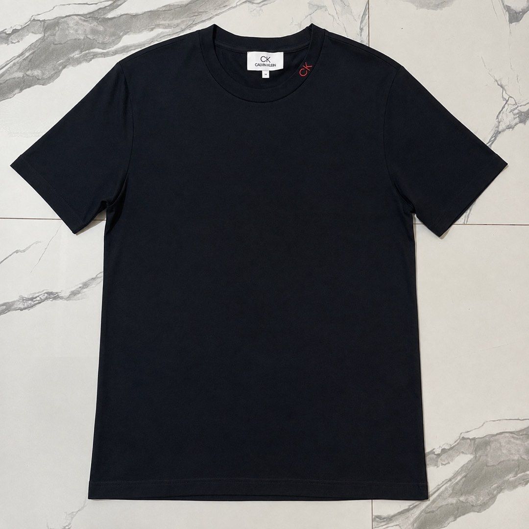 Calvin Klein (Category: Tshirts & Polo Shirts ) located in Bacoor. Submitted by manonghits_2000 (Listing ID 1459648743, Image 1). Description: Calvin Klein Measurement: 19x27 Color: Black Color Rate: 9.7/10 Condition: Good as New Issue: None Claim 350.