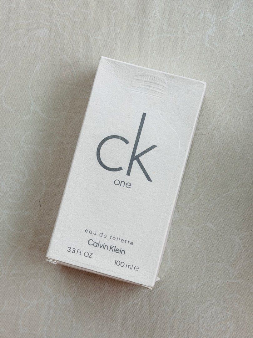 Calvin Klein CK One Eau de Toilette 100ml (Category: Fragrance & Deodorants) located in San Pedro. Submitted by hanyobel (Listing ID 1459616571, Image 1). Description: - Calvin Klein CK One Eau de Toilette - 100ml.