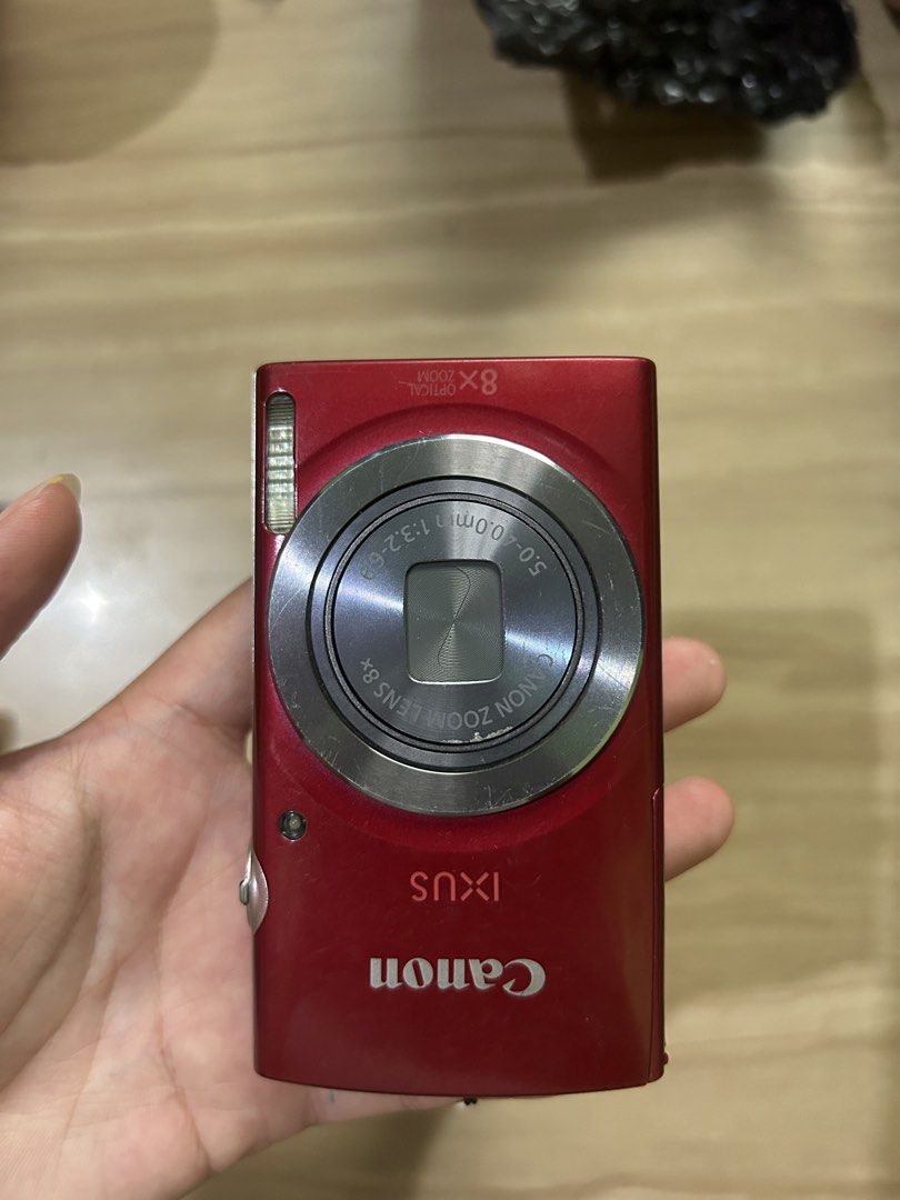 Canon Ixus 160 (Category: Cameras) located in Abucay. Submitted by feli___ (Listing ID 1459501601, Image 2). Description: Canon Ixus 160 Brought for 10k this june Honest issue:body scratch lang ng konti Rfs:Willing to buy DSLR Camera bilhin nyo na pls.
