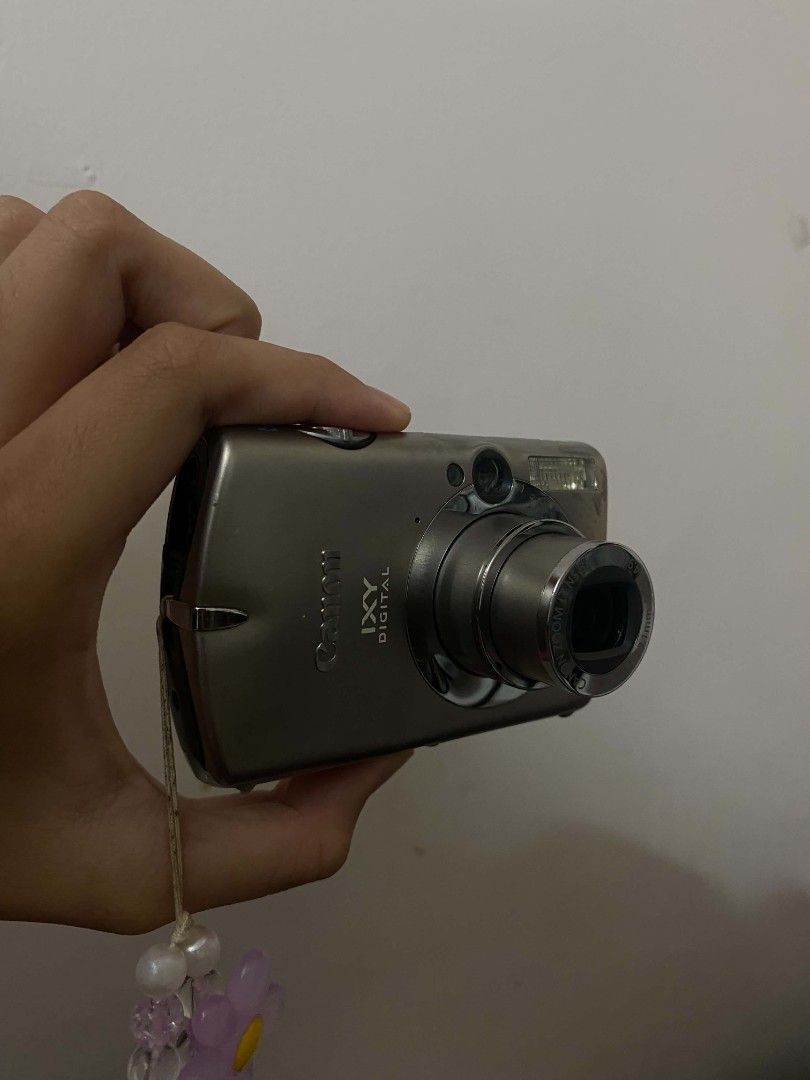Canon IXY Digital Camera 10.0 Megapixels (Category: Cameras) located in Manila. Submitted by marianne.desiree (Listing ID 1459609708, Image 1). Description: - Silver Canon IXY digital camera - Features 3x optical zoom - Ideal for casual and everyday photography Inclusions: -2 battery packs - charger -beaded strap RFS: Cam upgrade and di rin masyado nagagamit •dm for more sample shots •price negotiable for sure buyers.