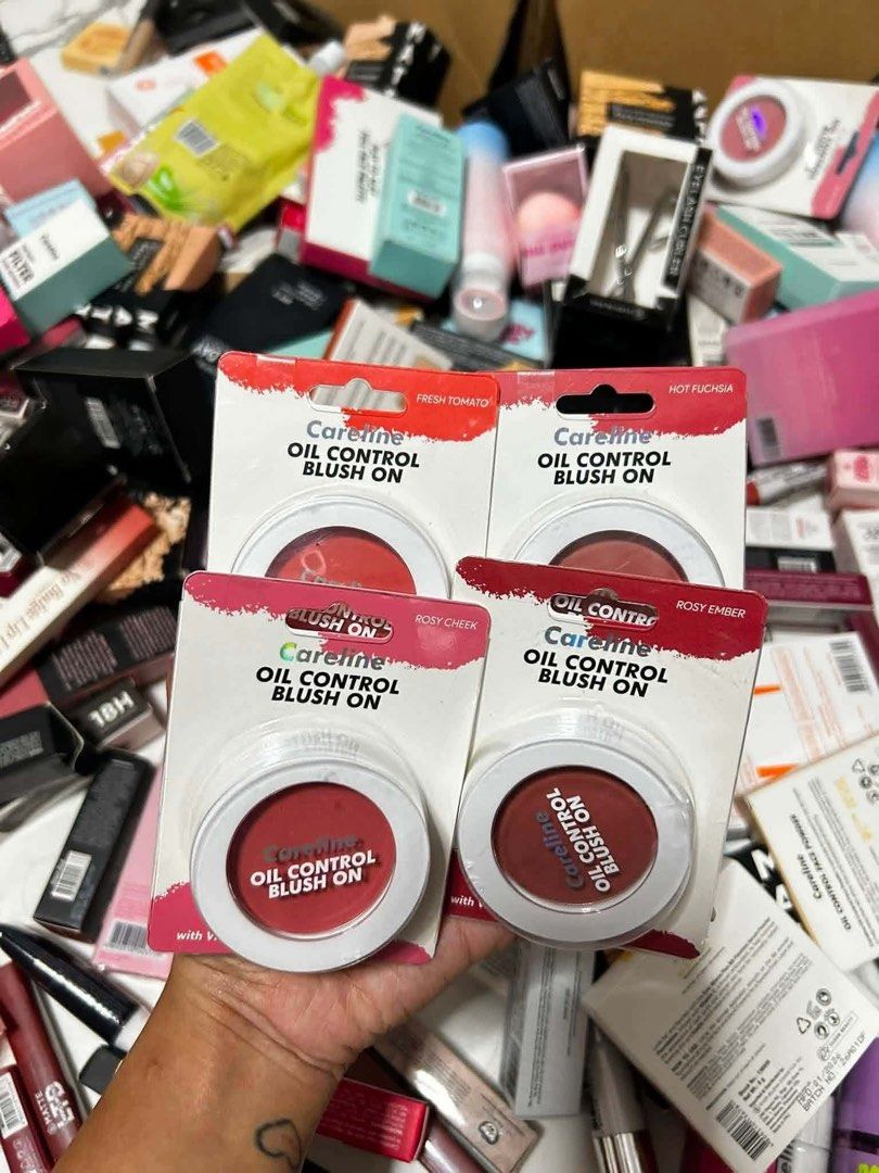 Careline Oil Control Blush On (Category: Makeup) located in Cebu City. Submitted by nichole63 (Listing ID 1459522536, Image 1). Description: Careline Oil Control Blush On in different shades. The photo clearly shows these variants: • Fresh Tomato • Hot Fuchsia • Rosy Cheek • Rosy Ember Brand new and still in original packaging. 💕 Listing Details: * Condition: Brand New * Quantity: 1 pc * Price: 130 * Location: Mactan, Lapu-Lapu City * Payment: G