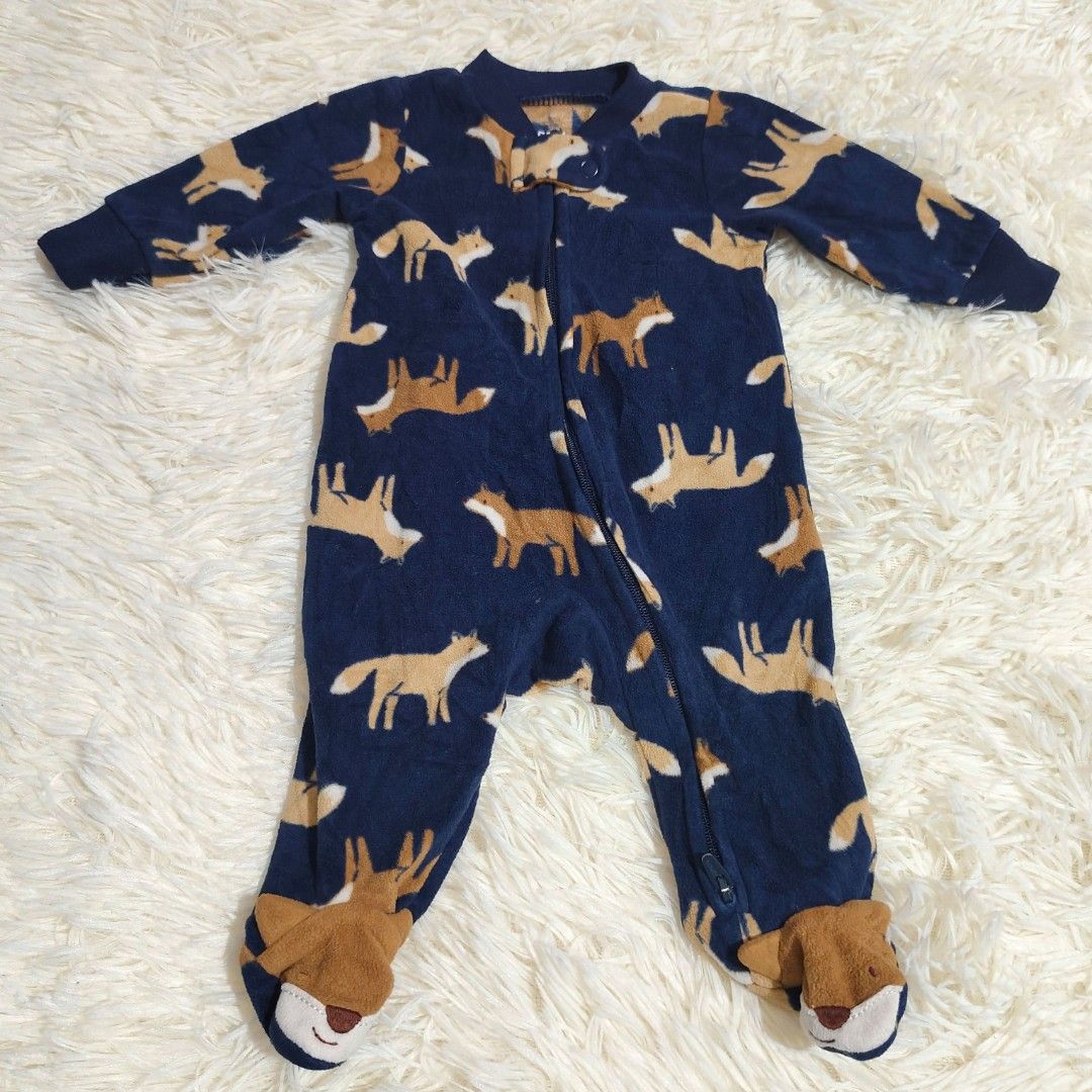 Carter's bodysuit (Category: Babies & Kids Fashion) located in Bacoor. Submitted by sayd17 (Listing ID 1459654838, Image 1). Description: .