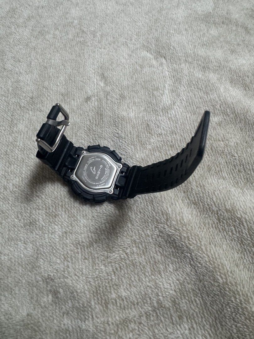 Casio G-Shock Watch (Category: Babies & Kids Fashion) located in Makati City. Submitted by hotstuff00 (Listing ID 1459603420, Image 3). Description: - Black Casio G-Shock watch - Digital display - Black resin strap with buckle closure - Minor scuffs on casing - Ready for a new owner.