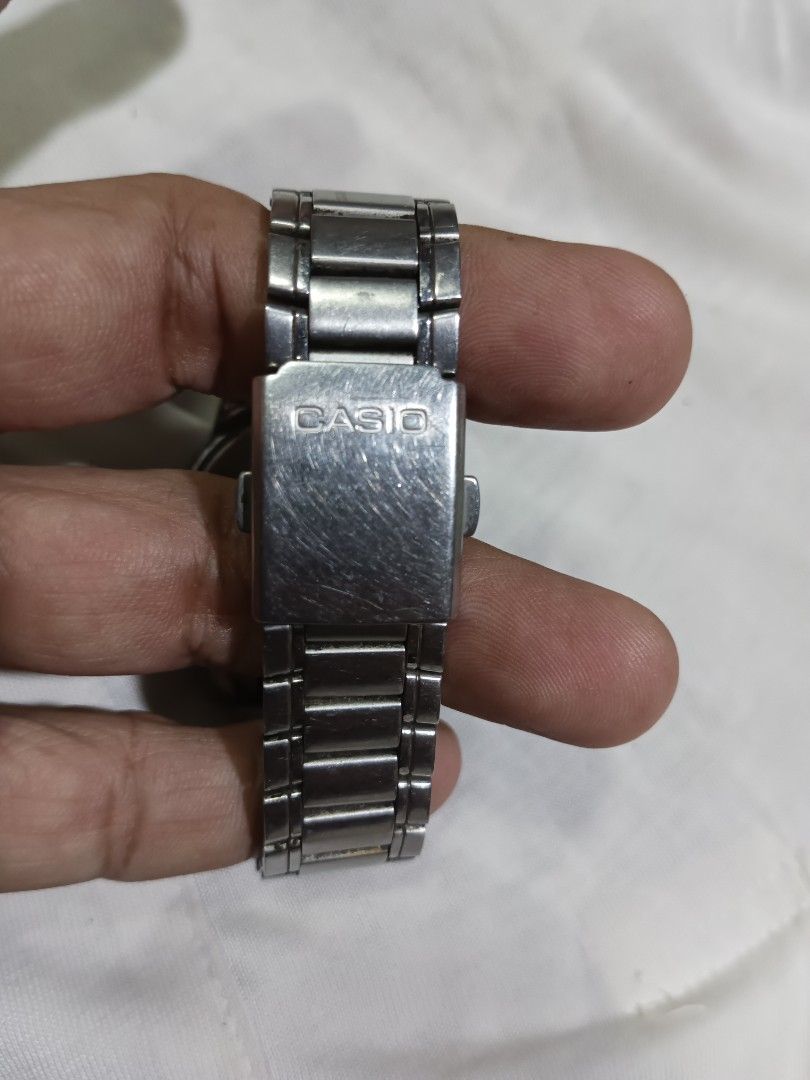Casio Quartz Watch (Category: Men's Watches) located in Quezon City. Submitted by kenz1000 (Listing ID 1459512401, Image 3). Description: For Sale -Authentic Casio Quartz Watch -41mm -In good working condition -All original parts -issue scratch sa glass -900php -Litex Commonwealth meetup/pickup, rider pickup si buyer magbook, regular LBC shipping.
