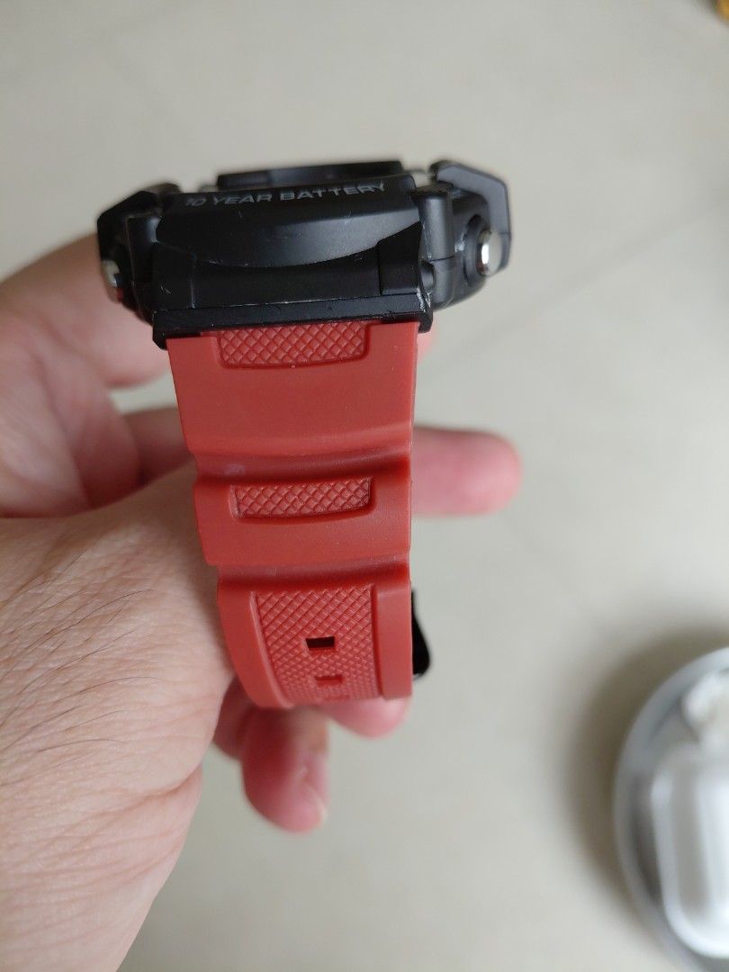 Casio AE-1500WH (Category: Men's Watches) located in Singapore. Submitted by rarecat_95e775 (Listing ID 1459533708, Image 3). Description: - Excellent condition - Casio Digital Watch - 10-Year Battery Life - Chronograph Function - Alarm Function - Water Resistant - Black Casing - Red Strap ◇Replaced◇ - Ideal for Everyday Wear & Sports Deal at postal code 600020.