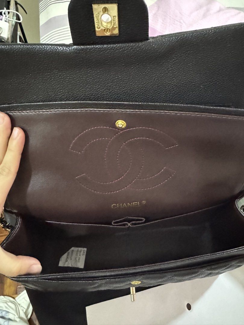 CC clutch leather crossbody bag (Category: Cross-body Bags) located in Quezon City. Submitted by car.caldb (Listing ID 1459656840, Image 3). Description: Classic double flap Can send more pictures NGA.