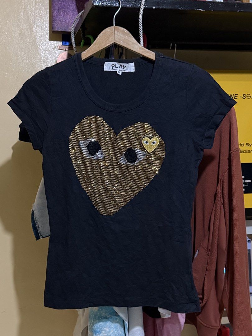 Cdg play shirt (Category: Shirts) located in Daraga. Submitted by casualthread (Listing ID 1459643726, Image 1). Description: Authentic No issue 16.5x23.5 Xs to small 9.5/10 Need wash fresh from.