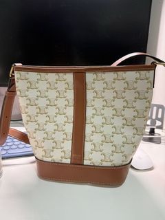 （分類：）位於 。 由 yst_e 提交（商品編號 1459605536，圖片 1）。簡介： 。