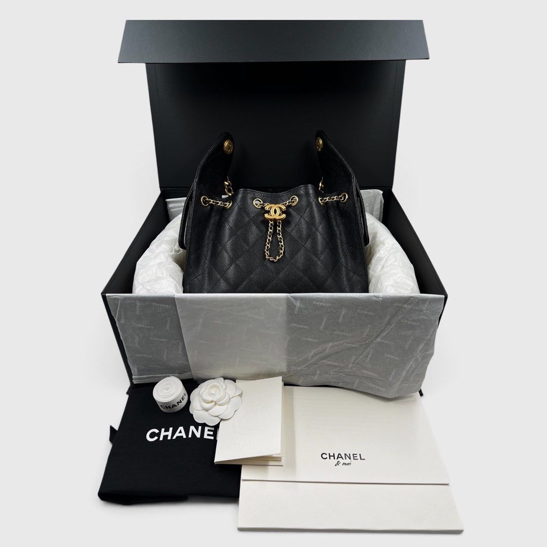 ⚜️Chanel 25 Small black bag (Category: Luxury Bags & Wallets) located in Makati City. Submitted by 90sangel (Listing ID 1459516074, Image 3). Description: The kind of small bag that gets BIG attention. 👀✨🖤 •Item: Chanel 25 Small bag •Size: Small •Condition: Excellent, No hidden issue *Includes store box, dustbag, paperbag and booklets. .