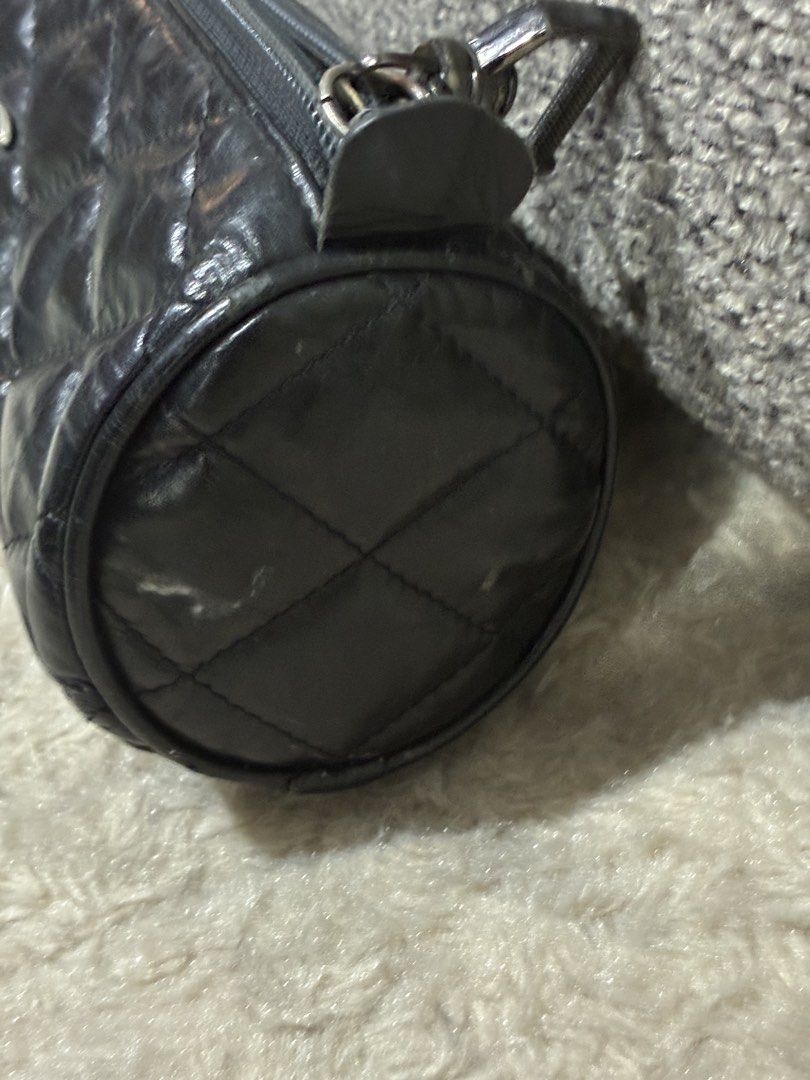 Chanel Quilted Lambskin Barrel pouch (Category: Luxury Bags & Wallets) located in Manila. Submitted by cellymeji060371 (Listing ID 1459548090, Image 3). Description: Please check all the posted photos before making an offer ALL SALES ARE FINAL, NO REFUND.