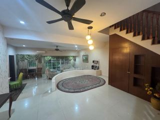 (Category: ) located in . Submitted by mudah702492 (Listing ID 1450308456, Image 1). Description: .