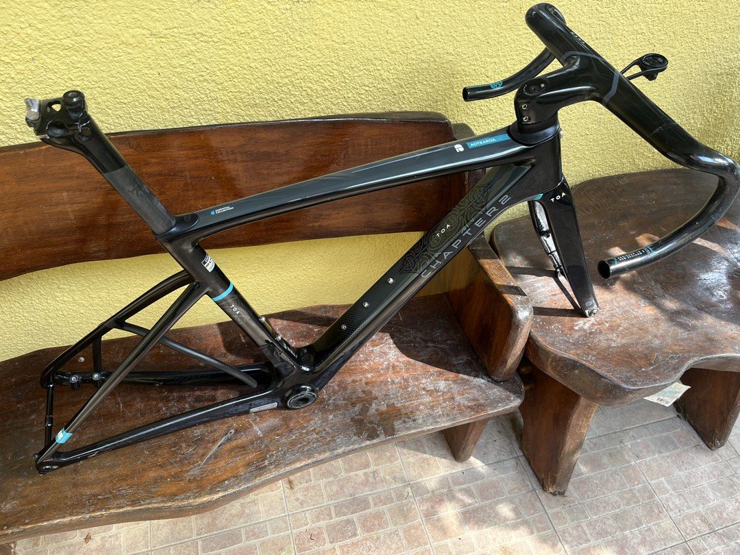 Chapter 2 Toa Frameset XS (Category: Bicycles) located in Muntinlupa City. Submitted by aldrich1 (Listing ID 1459508194, Image 1). Description: Chapter 2 Toa Frameset full carbon disc Size XS Full internal cabling Comes with carbon Mana integrated dropbar 90mmx390mm not slammed Chapter 2 seatpost Tyre clearance up to 32mm Price is negotiable.