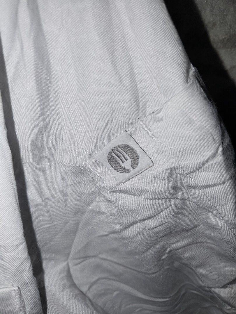 Chef uniform (Category: Tshirts & Polo Shirts ) located in Mabalacat. Submitted by al_amin_thrift (Listing ID 1459618021, Image 2). Description: need wash plain Chef shirt.