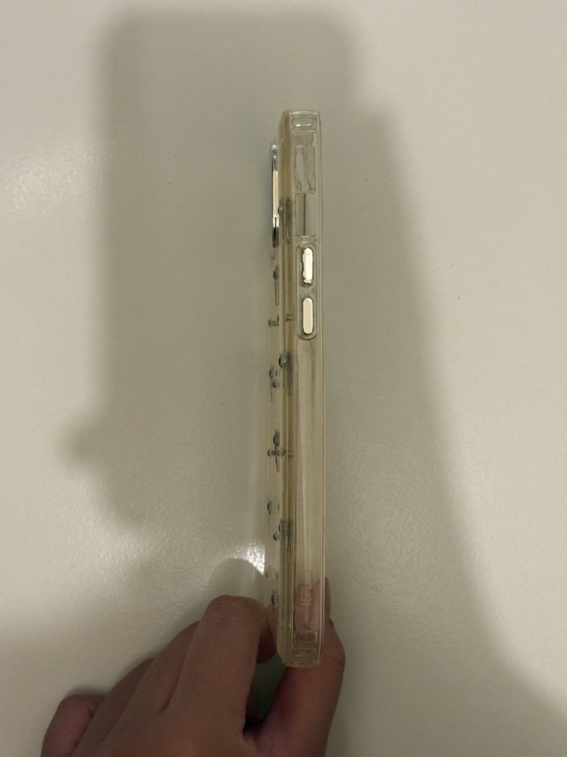 Clear Bow Phone Case for iPhone 15 Plus and iPhone 14 Plus (Category: Cases & Sleeves) located in Imus. Submitted by the_preloved_garage (Listing ID 1459634062, Image 3). Description: - compatible with iphone 14 plus and 15 plus - turning yellowish - can negotiate with price - sf will be shouldered by the buyer NO COD.