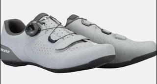 (Category: ) located in . Submitted by lotsofshoes (Listing ID 1459502350, Image 1). Description: .