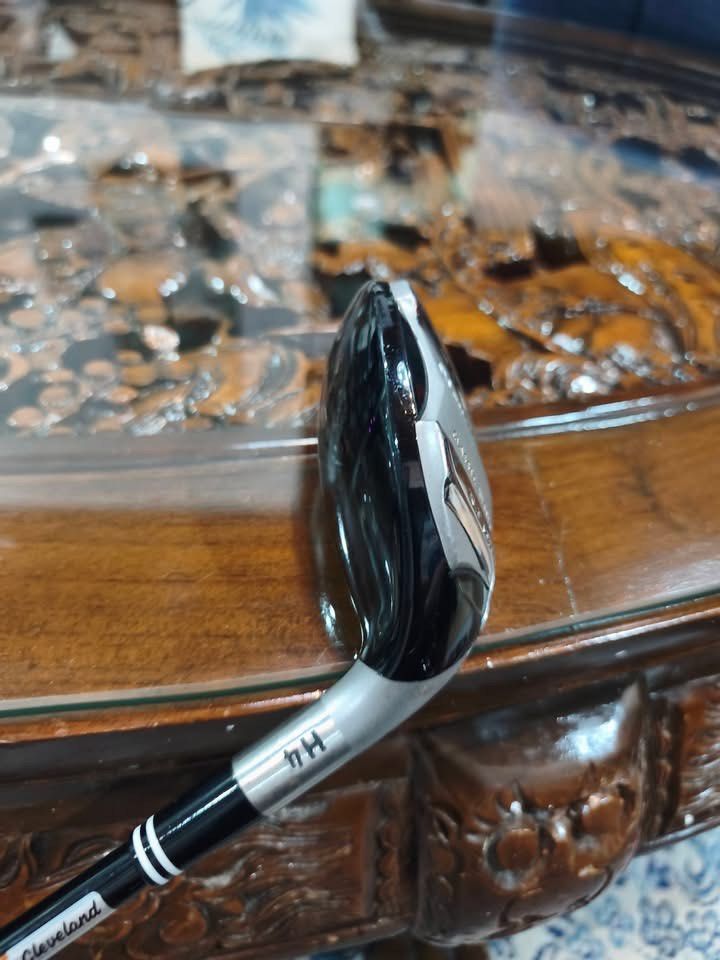 Cleveland Golf 4 Hybrid (Category: Golf) located in Paranaque City. Submitted by chips24 (Listing ID 1459514047, Image 2). Description: For Sale Cleveland 4 Hybrid 23° S flex almost new for only 5.8k pick up Bf Paranaque free shipping within MM..