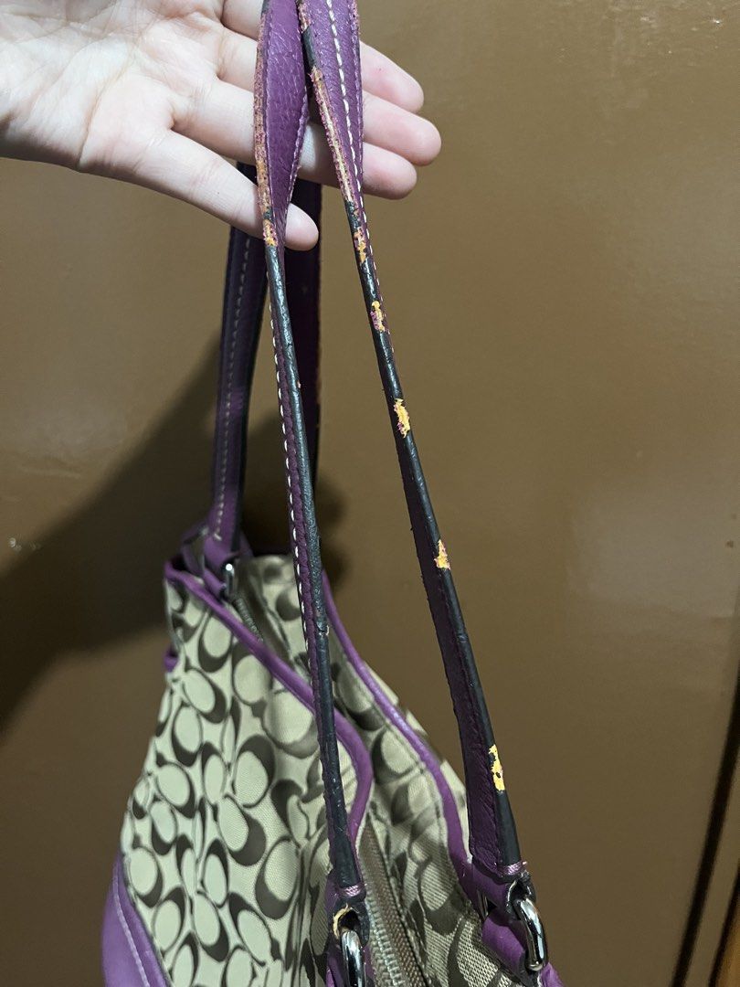 Coach authentic y2k brown and violet shoulder bag (Category: Shoulder Bags) located in Manila. Submitted by love_ashie (Listing ID 1459670165, Image 3). Description: For sale authentic coach bag with flaws but still good for everyday use Ykk zip and see more pics for flaws can do pickup/delivery around manila .