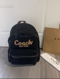 (Category: ) located in . Submitted by fashion.luxe.collection (Listing ID 1459609566, Image 1). Description: .