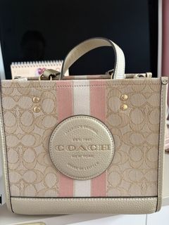 （分類：）位於 。 由 yanleecheung 提交（商品編號 1459582841，圖片 1）。簡介： 。