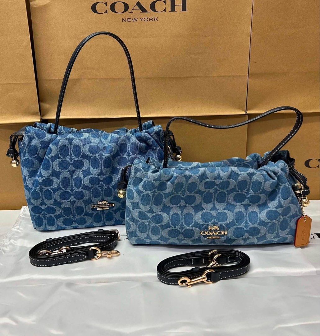 Coach Faye (Category: Cross-body Bags) located in Manila. Submitted by mypshopp (Listing ID 1459541989, Image 2). Description: Complete inclusion ✅ paperbag ✅ dustbag ✅receipt ✅ card 📸 ACTUAL PICTURE POSTED!!.