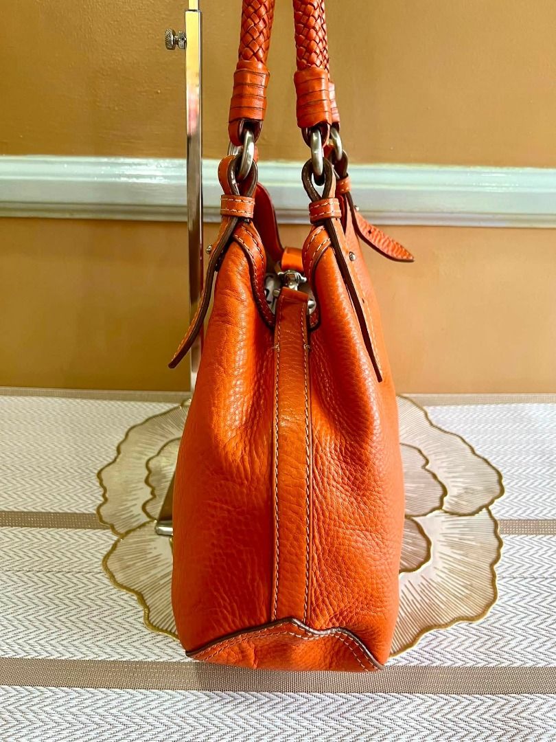 COLE HAAN Brand Shoulder or Hand Bag (Category: Luxury Bags & Wallets) located in Quezon City. Submitted by bellafashion08 (Listing ID 1459628577, Image 2). Description: Dimension: - Height = 7 in. - Length = 11 in. * From U.S * Nice in actual .