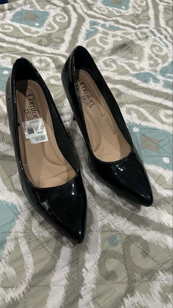 Comfort Plus Black Patent Pointed Toe Heels (Category: Heels) located in Meycauayan. Submitted by wsjabuen (Listing ID 1459588583, Image 1). Description: - Brand: Comfort Plus - Material: Black patent leather - Style: Classic pointed toe heels - Size: 6 US / 36.5 EUR - Features: Comfortable cushioned insole - Occasion: Perfect for work or a night out - Condition: Brand new, never worn (impulse buy) Used twice for an event.