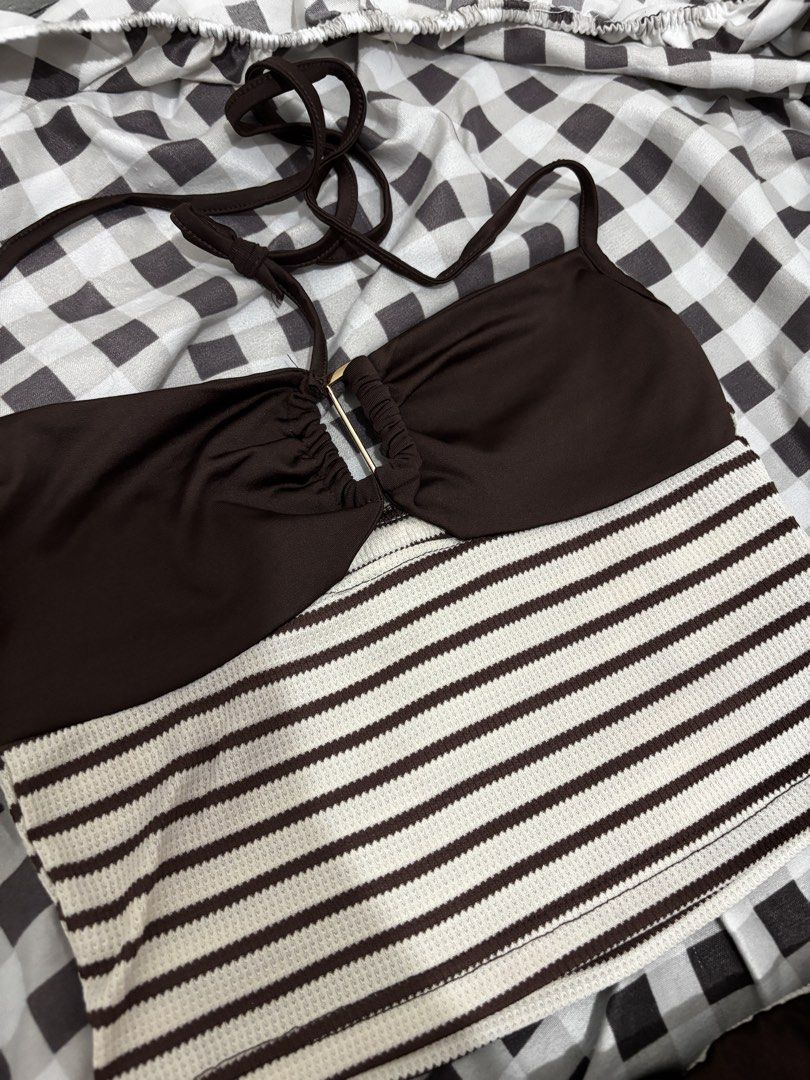coords (Category: Sets or Coordinates) located in Manila. Submitted by jojimiller_10 (Listing ID 1459647187, Image 3). Description: coords perfect for beach (s-m) .
