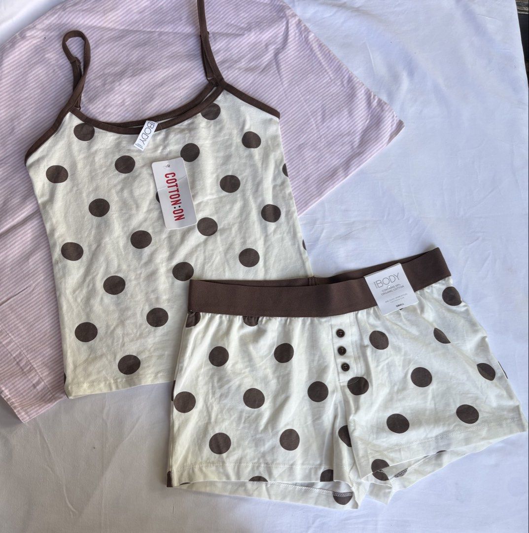 COTTON ON (Category: Sets or Coordinates) located in Manila. Submitted by aicayukiee (Listing ID 1459526312, Image 2). Description: size : xs, s, m, l payment first og cotton on with tag .