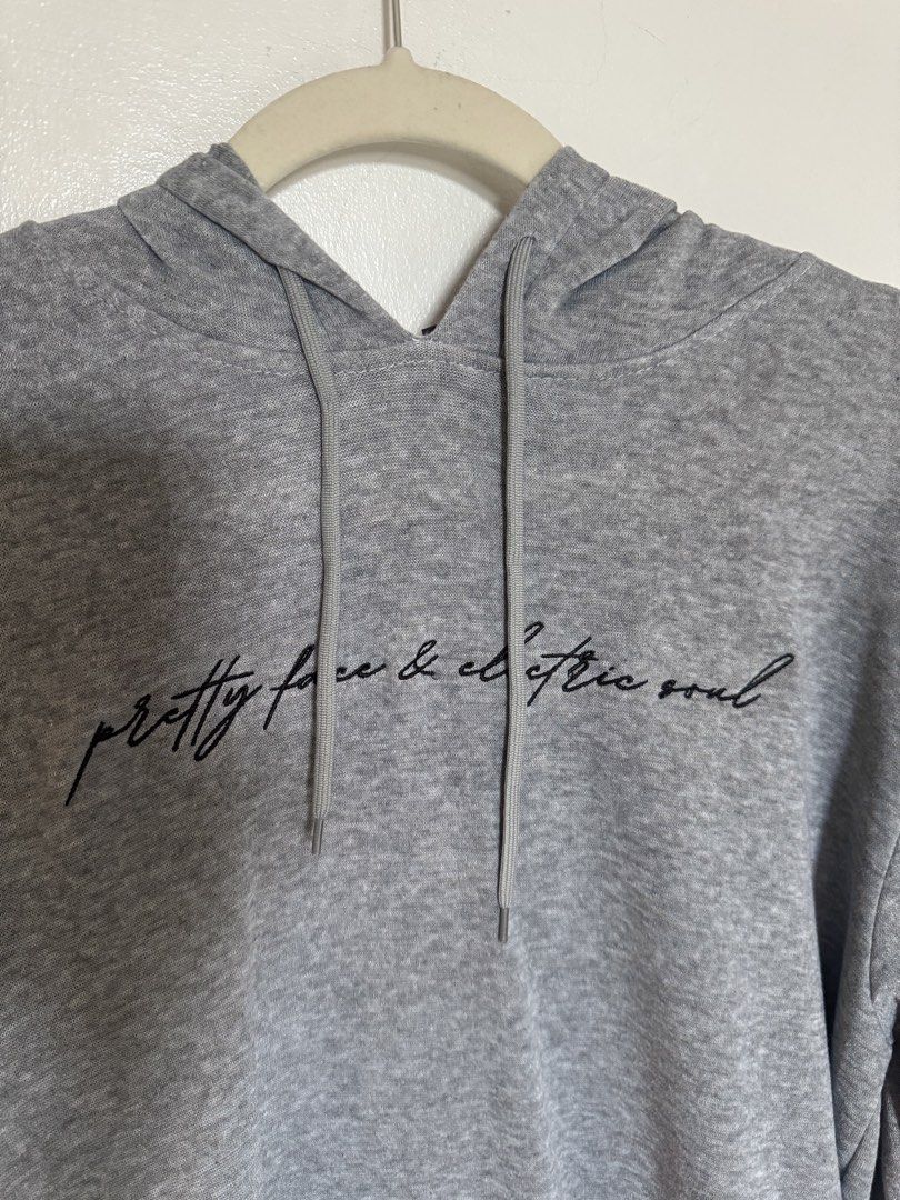 Custom hoodie (Category: Hoodies) located in Paranaque City. Submitted by closetanghelita (Listing ID 1459560253, Image 2). Description: Fits size M-L (relaxed fit) Brand new without tags, never got to use and only stored.