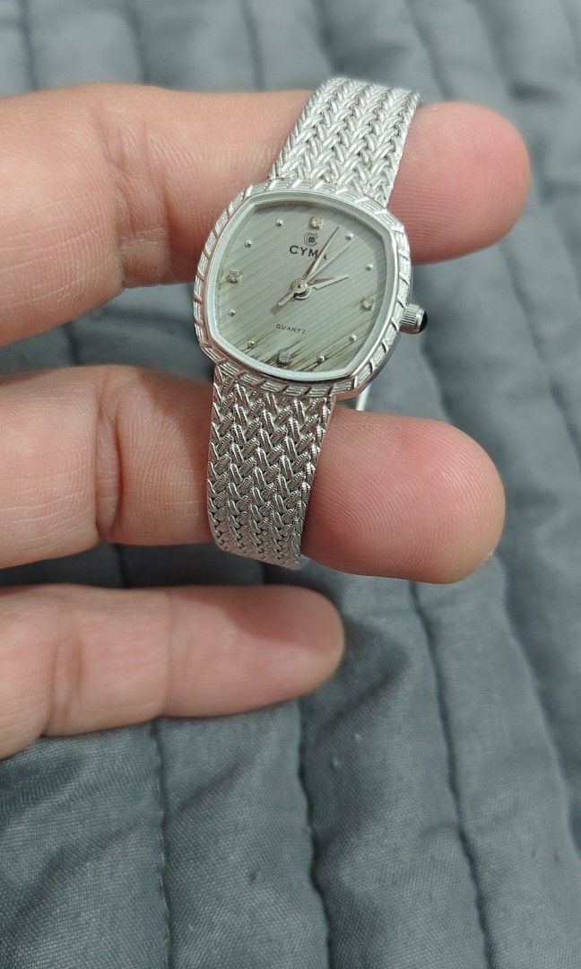 CYMA 4P diamonds (Category: Women's Watches) located in Cebu City. Submitted by aceoftime (Listing ID 1459668775, Image 1). Description: In good working condition Swiss Made Model: 616S Swiss analog quartz movt Silver textured dial All in stainless steel case & bracelet Watch only Our Guarantee: 💯 Authentic All watches are checked by our experienced technician to ensure good functionality Please manage your expectations since these are preloved 
