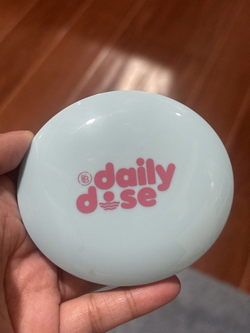 Daily Dose Face Powder (Category: Makeup) located in Manila. Submitted by regeynn (Listing ID 1459619465, Image 1). Description: .