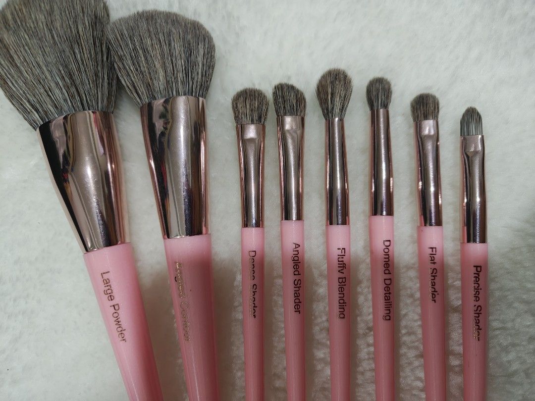 Dala Makeup Brush (Category: Makeup) located in Pasay City. Submitted by autumn35 (Listing ID 1459616425, Image 3). Description: - Brand: Dala - Type: Makeup Brush Set - Color: Pastel Pink handles with Rose Gold ferrules - Set includes: Large Powder Brush, Angled Contour Brush, Dense Shader Brush, Angled Shader Brush, Fluffy Blending Brush, Domed Detailing Brush, Flat Shader Brush, Precise Shader Brush - Condition: Good, gently used - Features: S