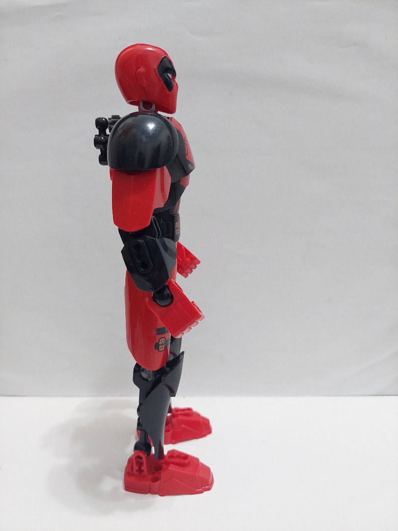 Deadpool Assemble Action Figure 9 inches (Category: Figurines & Statues) located in San Juan City. Submitted by linlgoldfish (Listing ID 1459669606, Image 2). Description: - Preloved Deadpool action figure - Approximately 9 inches tall - What you see is what you get - decluttering.