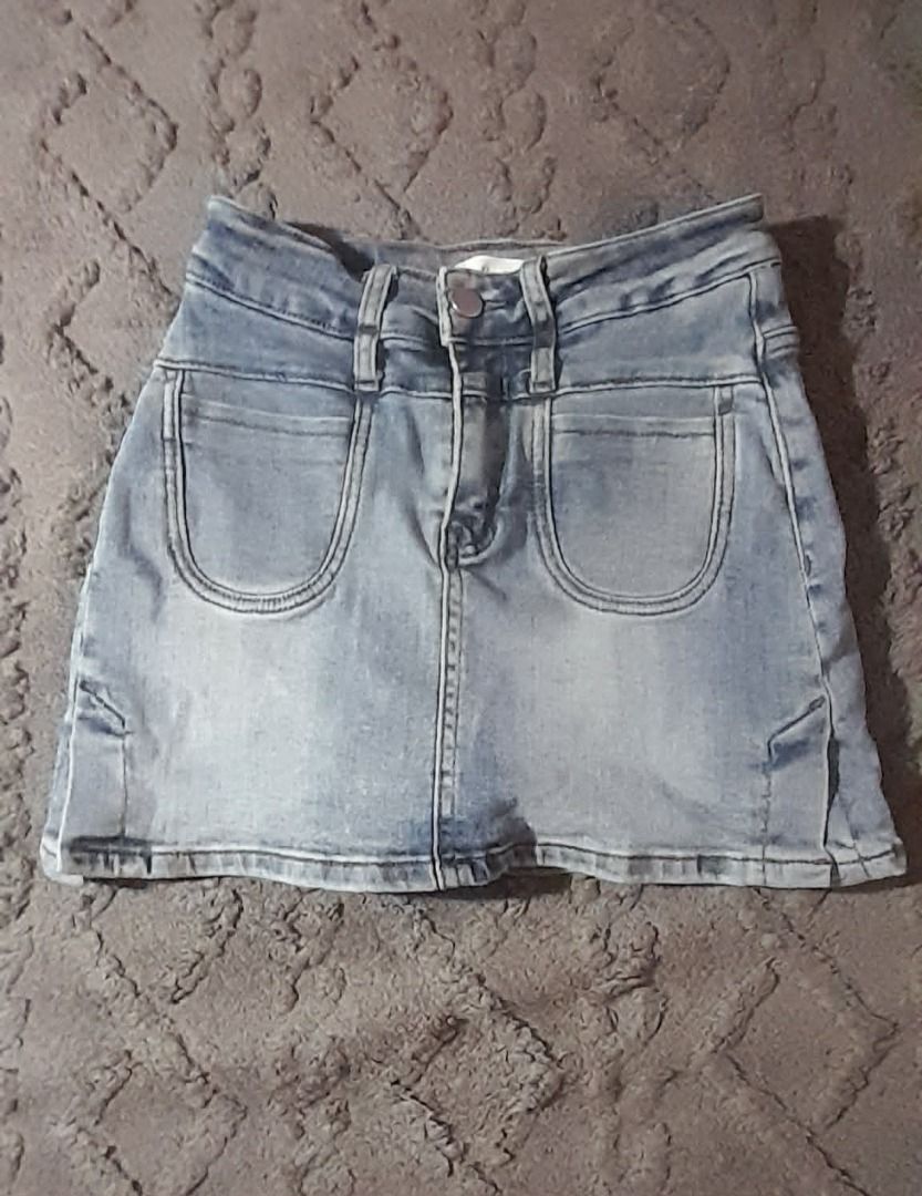Denim Skort (Light Denim color) (Category: Shorts) located in Cebu City. Submitted by nhicesignature (Listing ID 1459498441, Image 3). Description: Thick and comfy..