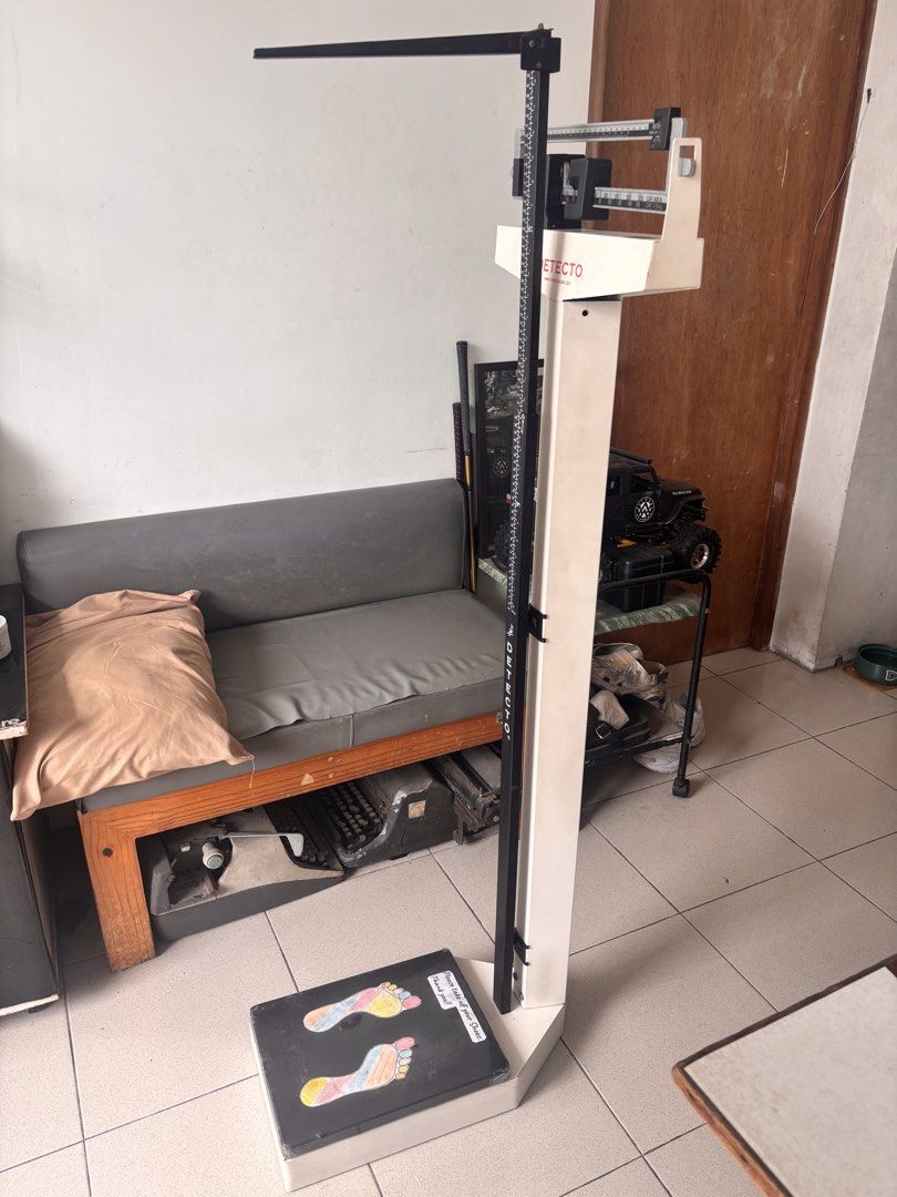 Detecto Weighing Scale with Height & Weight (Category: Health Monitors & Weighing Scales) located in Pasig City. Submitted by lildubu (Listing ID 1459516411, Image 3). Description: good condition negotiable.