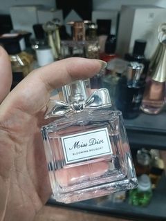 （分類：）位於 。 由 fonghiu69 提交（商品編號 1459675621，圖片 1）。簡介： 。