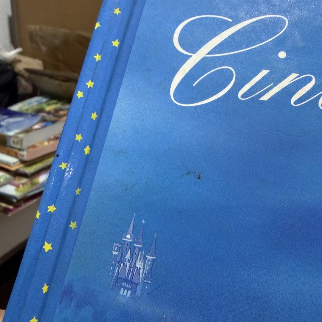 RARE Disney Cinderella Illustrated Classic Edition (Category: Children's Books) located in Dasmarinas. Submitted by bibbidibobbidibootique (Listing ID 1459676418, Image 3). Description: Zoe Lewis Robin Cuddy.