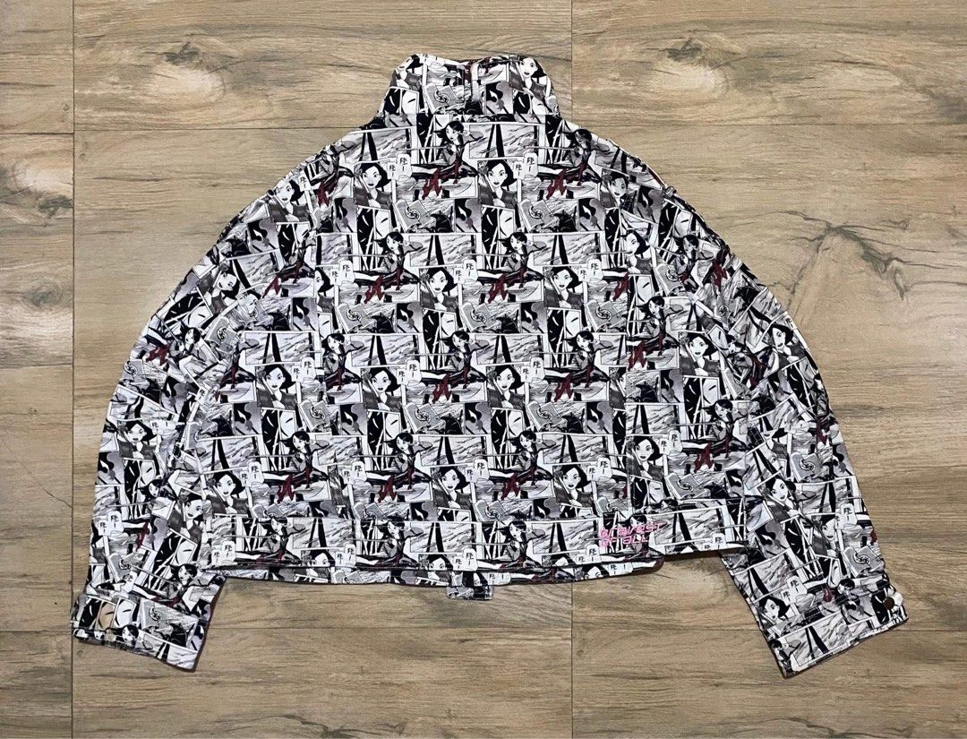 Disney Crop Jacket (Category: Coats, Jackets and Outerwear) located in San Carlos City. Submitted by roseee_012 (Listing ID 1459618131, Image 2). Description: Disney Crop Jacket Size Medium on tag Dimes 26 x 21 Excellent condition Dm📩.
