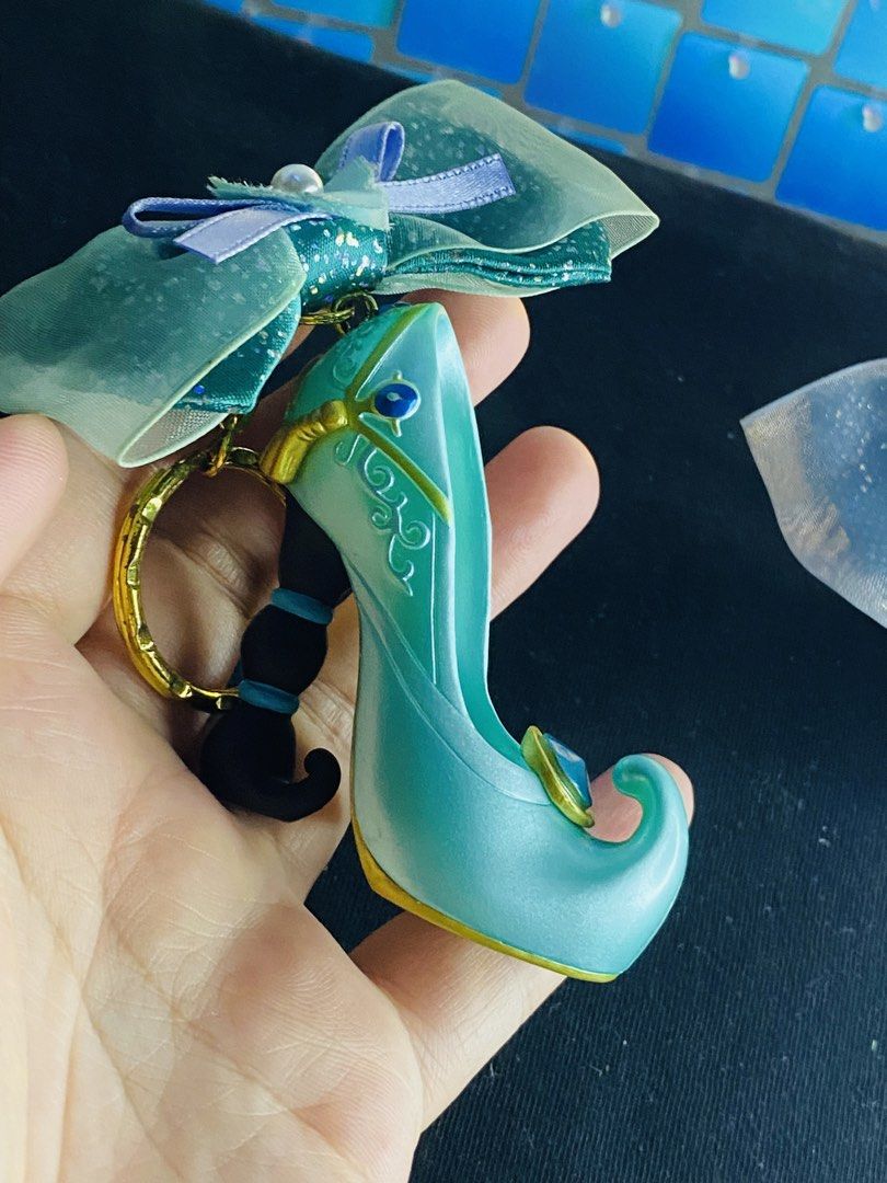 Disney Jasmine & Cinderella shoe keychain 380 EACH (Category: Character Goods) located in Manila. Submitted by kawaii_omocha_est2020 (Listing ID 1459628997, Image 2). Description: Jasmine - ❎SOLD ❎ ✅Mine now/ Pay now ✅ Please scan all photos for more details. ✅ Manage your expectation. Most of items are preloved. ✅ Actual color may vary due to lighting conditions. ✅ Gcash Pyment ✅ Mode of Delivery Via Flash Express 🚫No Low Balling/ Low Ballers w