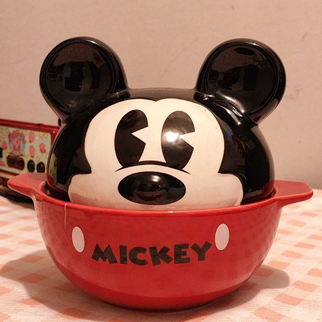Disney Mickey Mouse ceramic bowl and lid (Category: Cookware & Accessories) located in Imus. Submitted by nyaamuus (Listing ID 1459662224, Image 1). Description: .